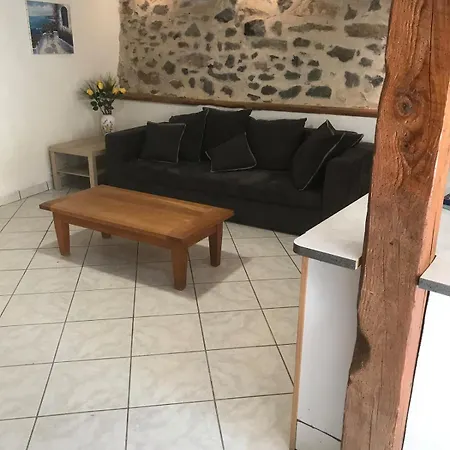 Location De Charme Au Coeur De L'auvergne