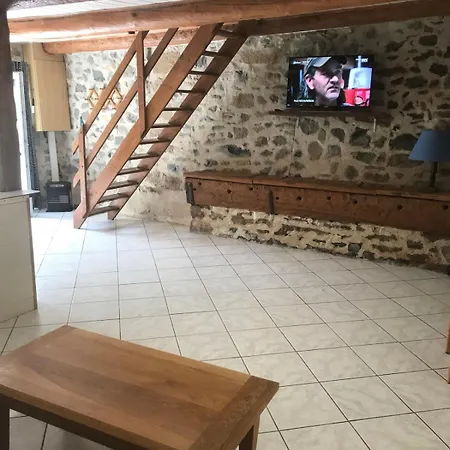 Location De Charme Au Coeur De L'auvergne Ferienhaus